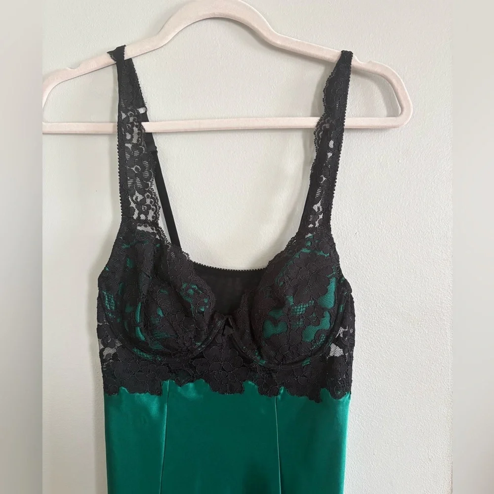Vintage Y2K Victorias Secret SatinSlip Gown and Robe Set Medium